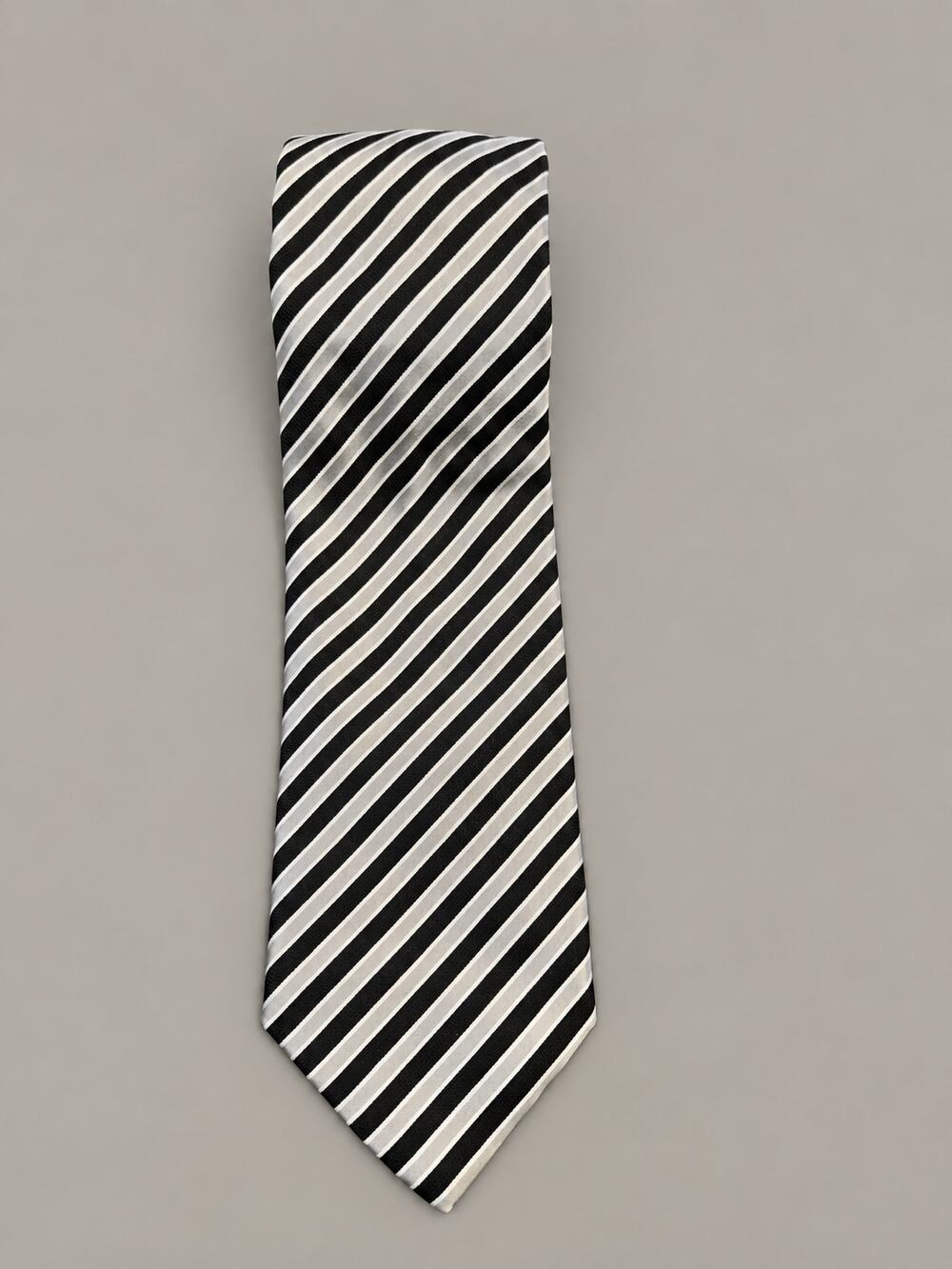 Hugo Boss Men's Silk Black and Silver striped Necktie